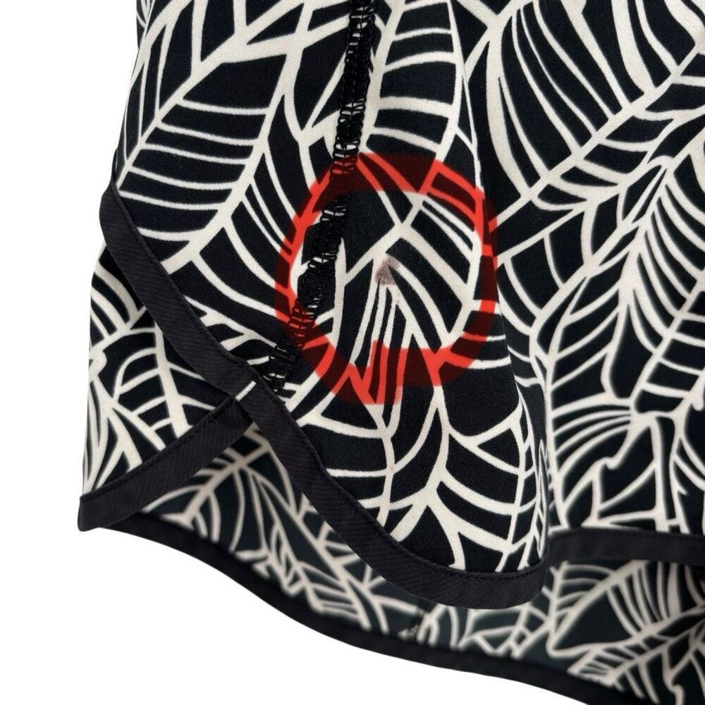 Lululemon Run: Speed Short 2-way Stretch Pretty Palm Black Angel Wing Size 10 - Picture 5 of 10